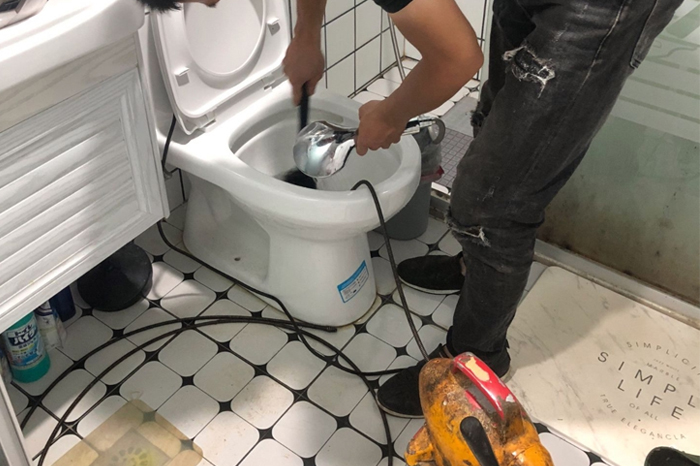 莲湖疏通下水道